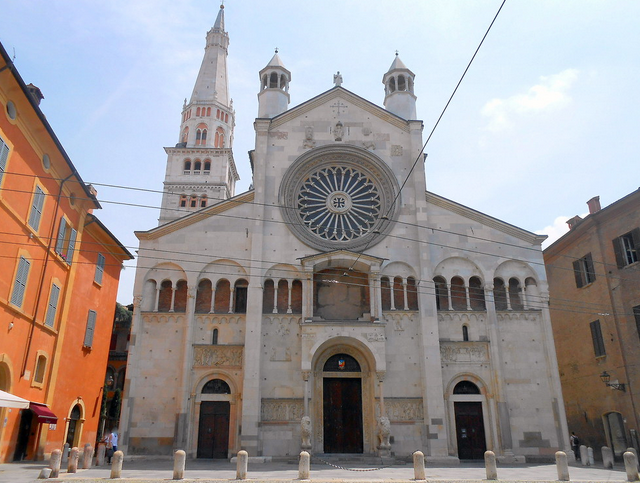 Katedrála v Modeně (Nanebevzetí Panny Marie) - Italie - cestování - dovolená v itálii